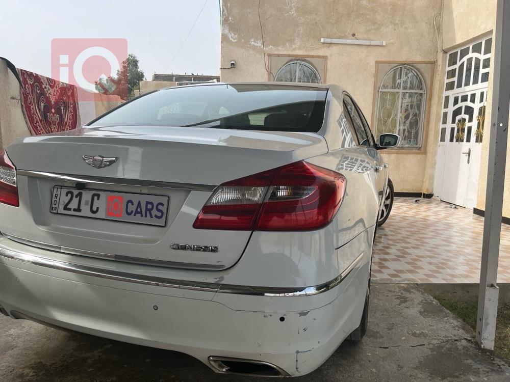 هيونداي جنسس